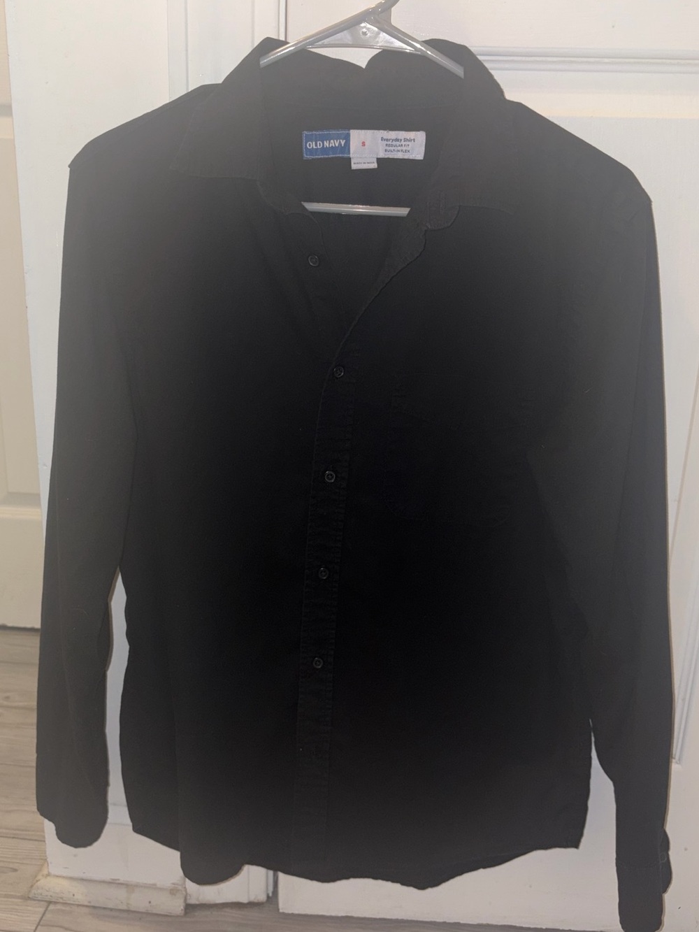 Old Navy Everyday Shirt Button Down